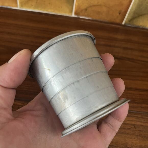 Vintage Aluminum Collapsible Telescoping Travel Cup With Lid WWI-WWII - Picture 6 of 9